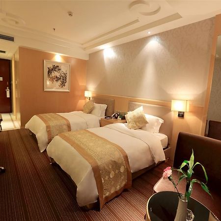 Golden Mountain International Hotel Laiyang Buitenkant foto