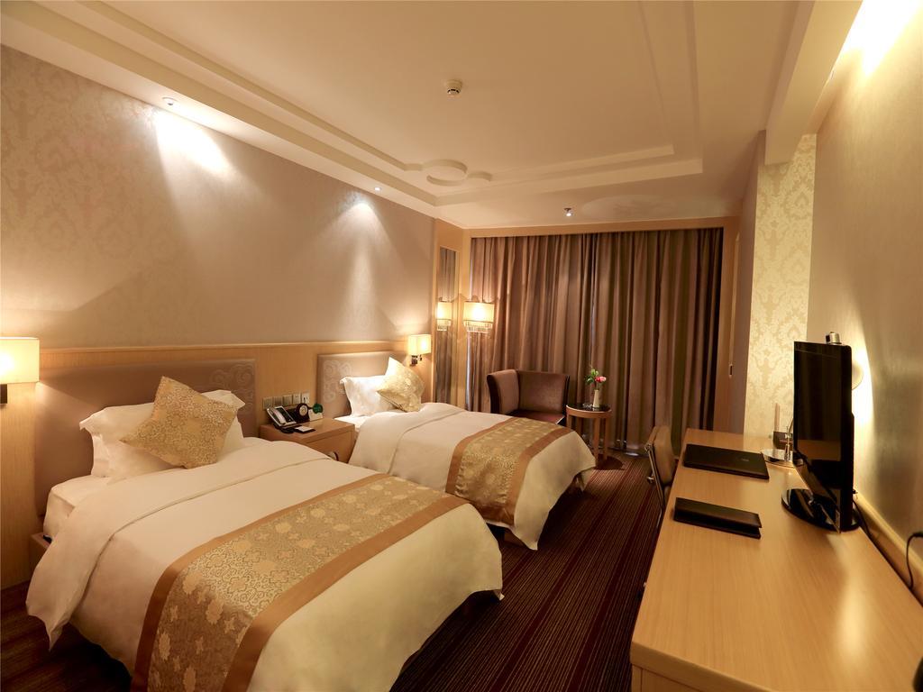 Golden Mountain International Hotel Laiyang Buitenkant foto
