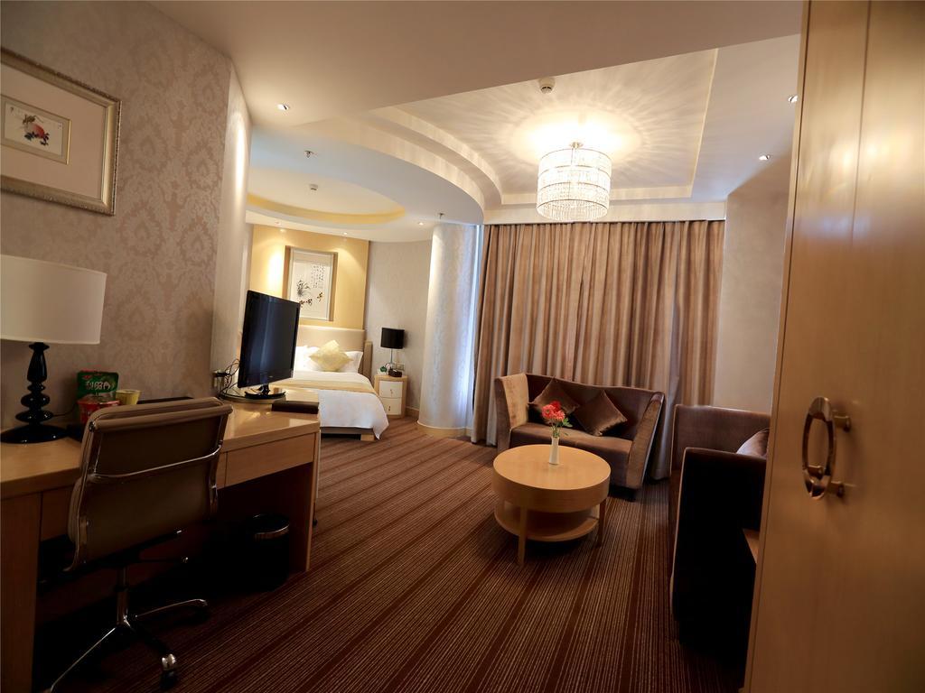 Golden Mountain International Hotel Laiyang Buitenkant foto
